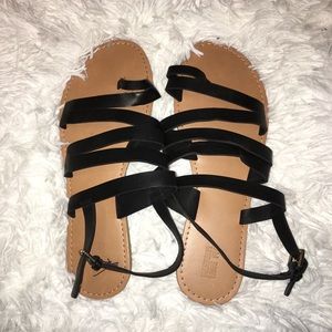 Forever 21 Wide fit size 11 wide strappy sandal